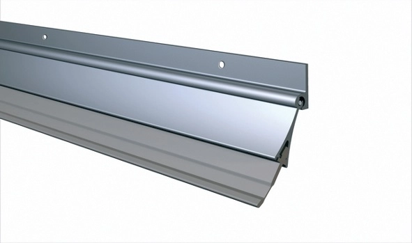 Plinthe automatique PORT-O-MAT3 aluminium ELTON 93 cm - 1906003 Plinthe automatique PORT-O-MAT3 aluminium ELTON 93 cm - 1906003